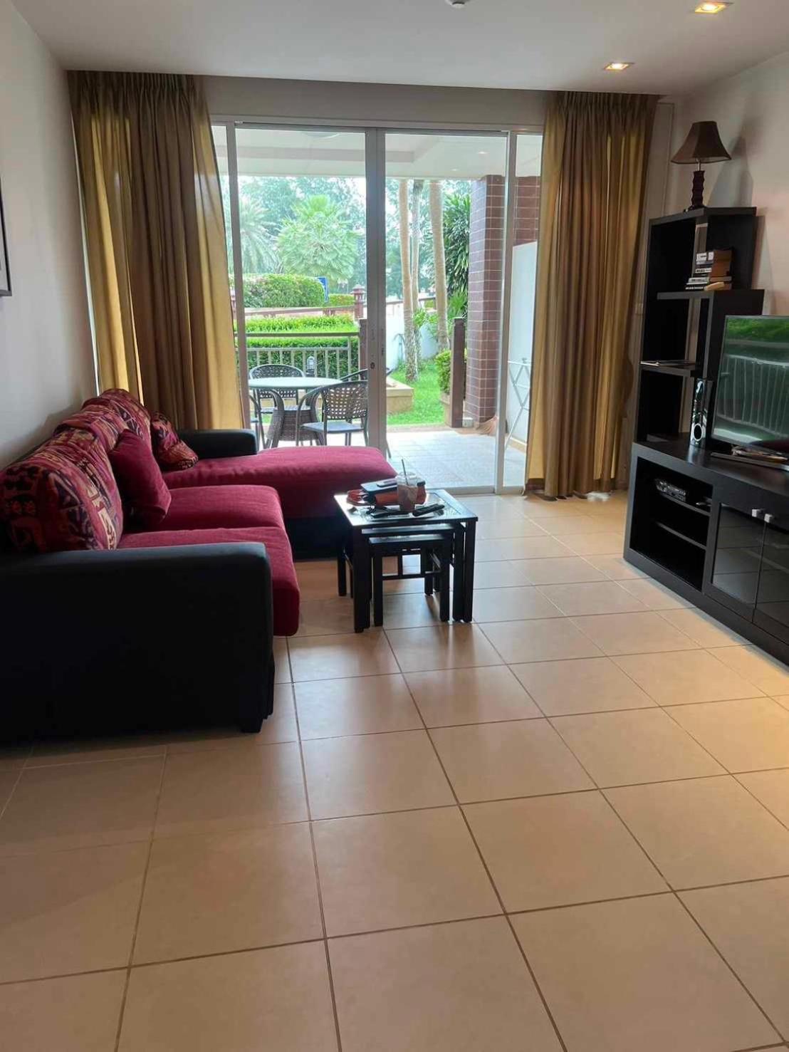 Seaview Condominium B15 Rayong Eksteriør bilde
