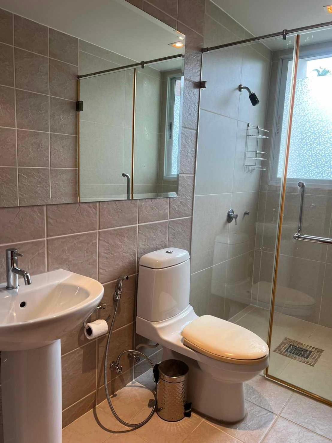 Seaview Condominium B15 Rayong Eksteriør bilde